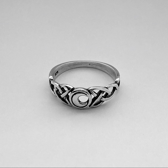 Sterling Silver Celtic Moon Ring, Celtic Ring - Picture 3 of 15